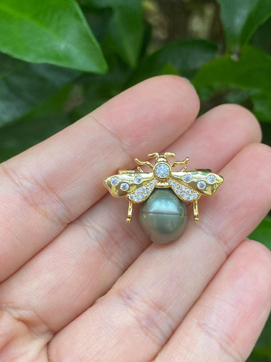 Tahitian Pearl Bee Brooch