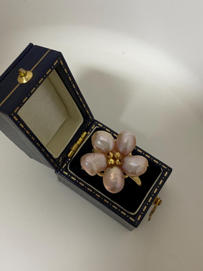 Lavender Pearl Flower Ring