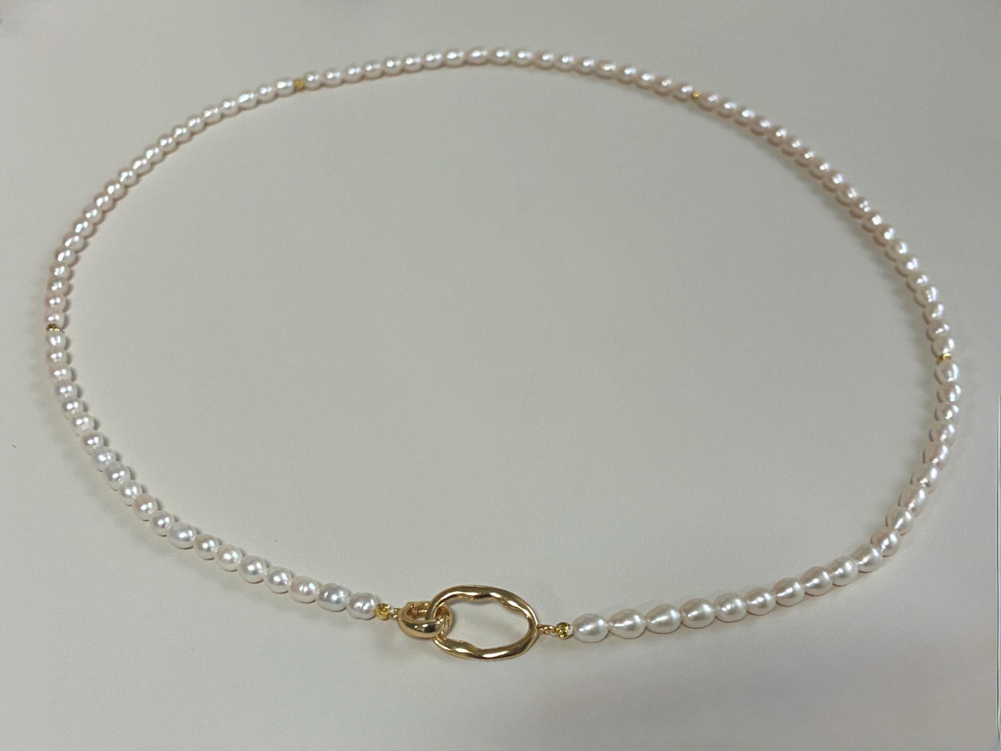 Freshwater Pearl Choker Necklace with Gold Toggle Clasp