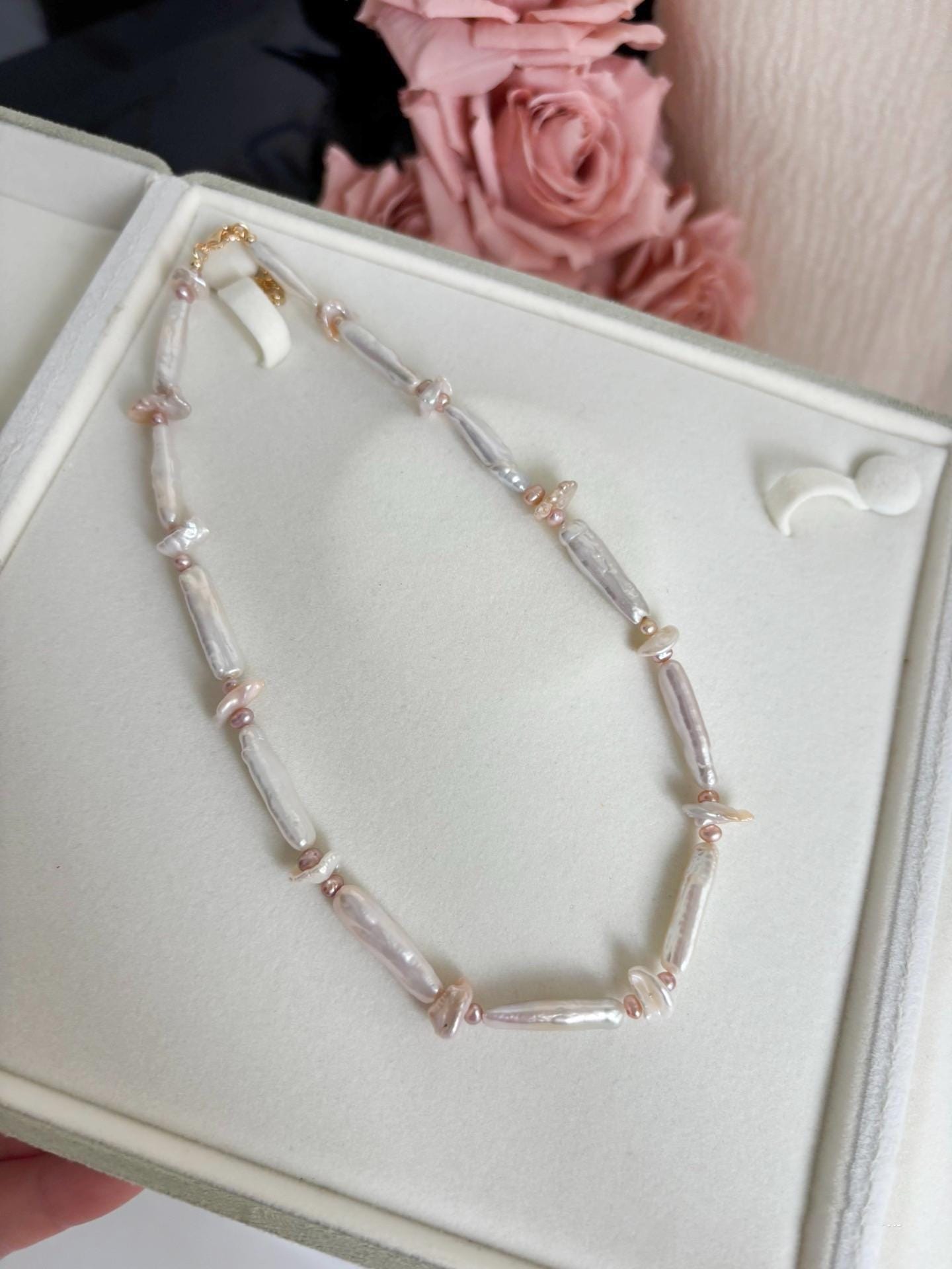 White Stick Pearl Choker Necklace