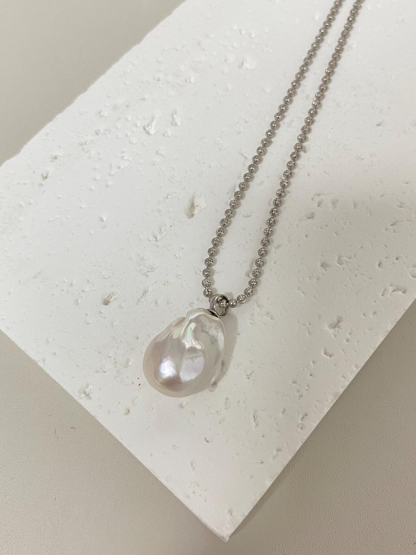 Baroque Freshwater Pearl Pendant Necklace