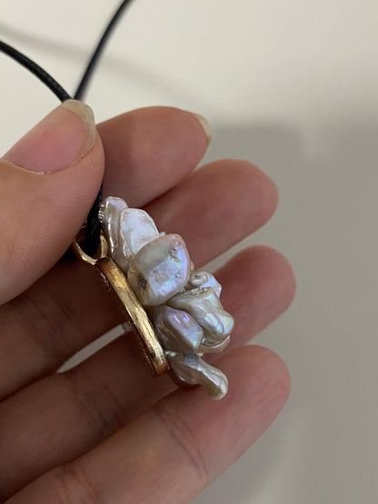 Handmade Baroque Pearl Flower Pendant Necklace