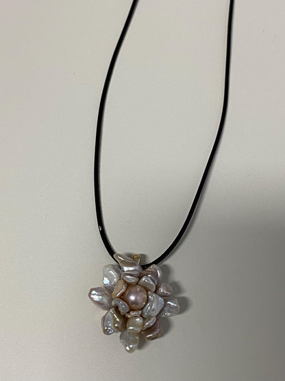 Handmade Baroque Pearl Flower Pendant Necklace