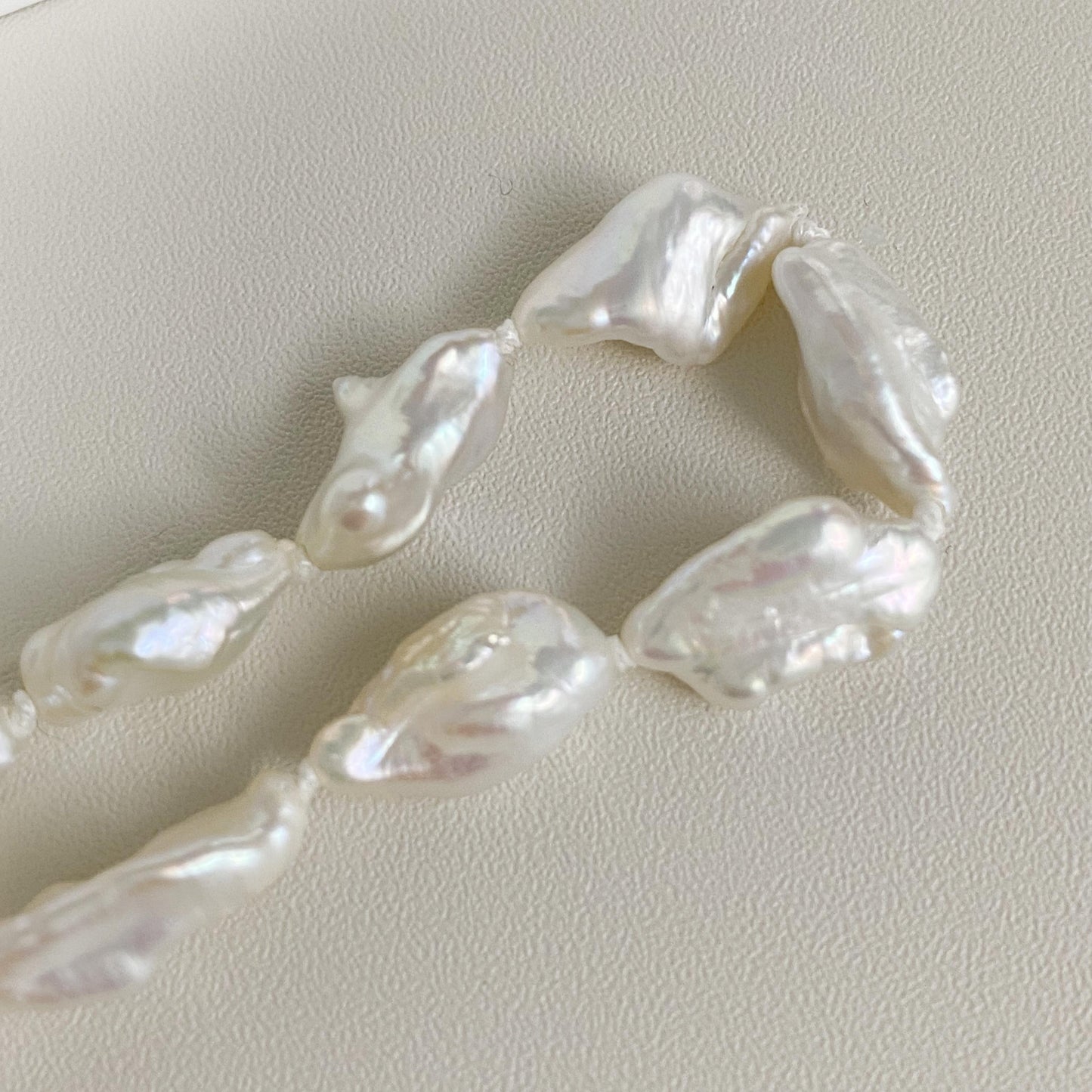 Baroque Pearl Choker Necklace