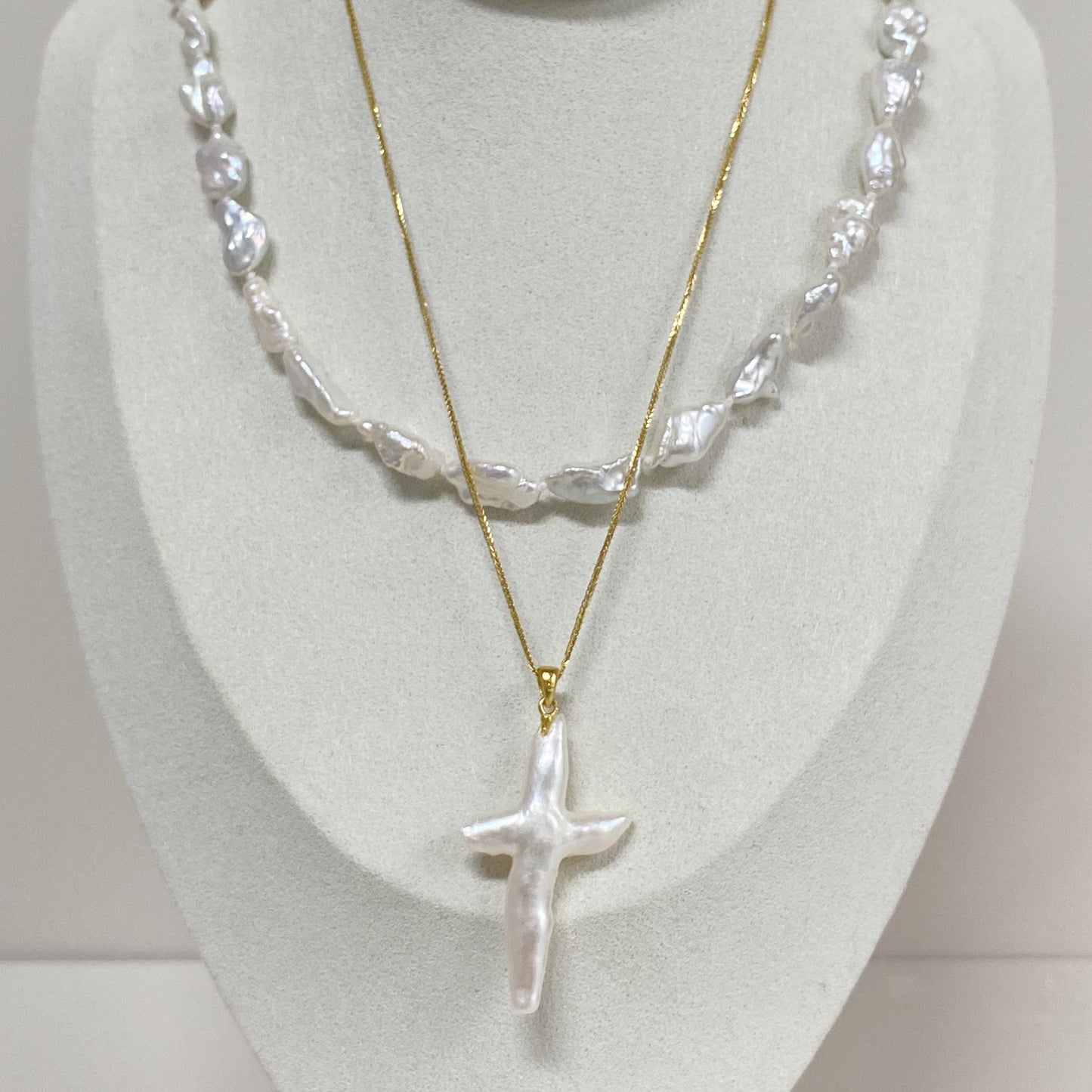 Baroque Pearl Choker Necklace
