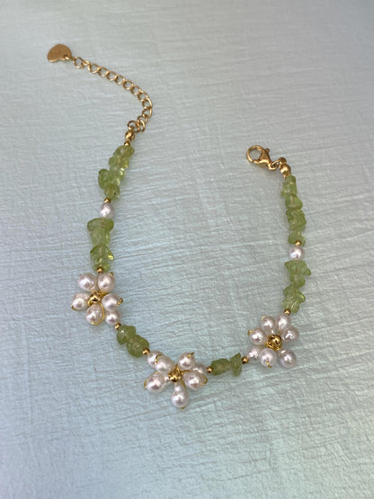 Spring Flower Pearl & Peridot Bracelet