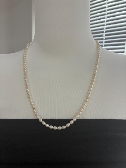 Freshwater Pearl Choker Necklace with Gold Toggle Clasp