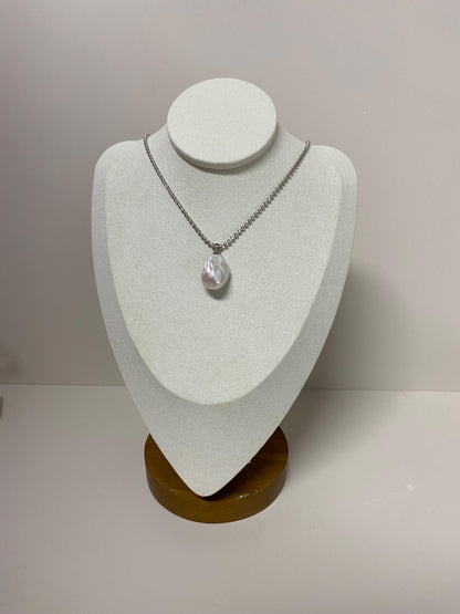 Baroque Freshwater Pearl Pendant Necklace