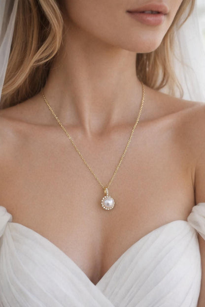Elegant Halo Freshwater Pearl Pendant in S925 Silver