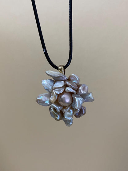 Handmade Baroque Pearl Flower Pendant Necklace