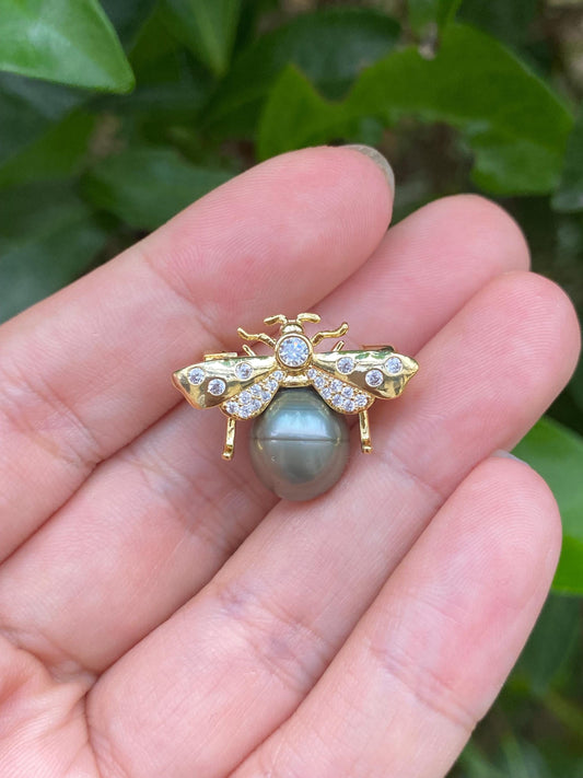Tahitian Pearl Bee Brooch