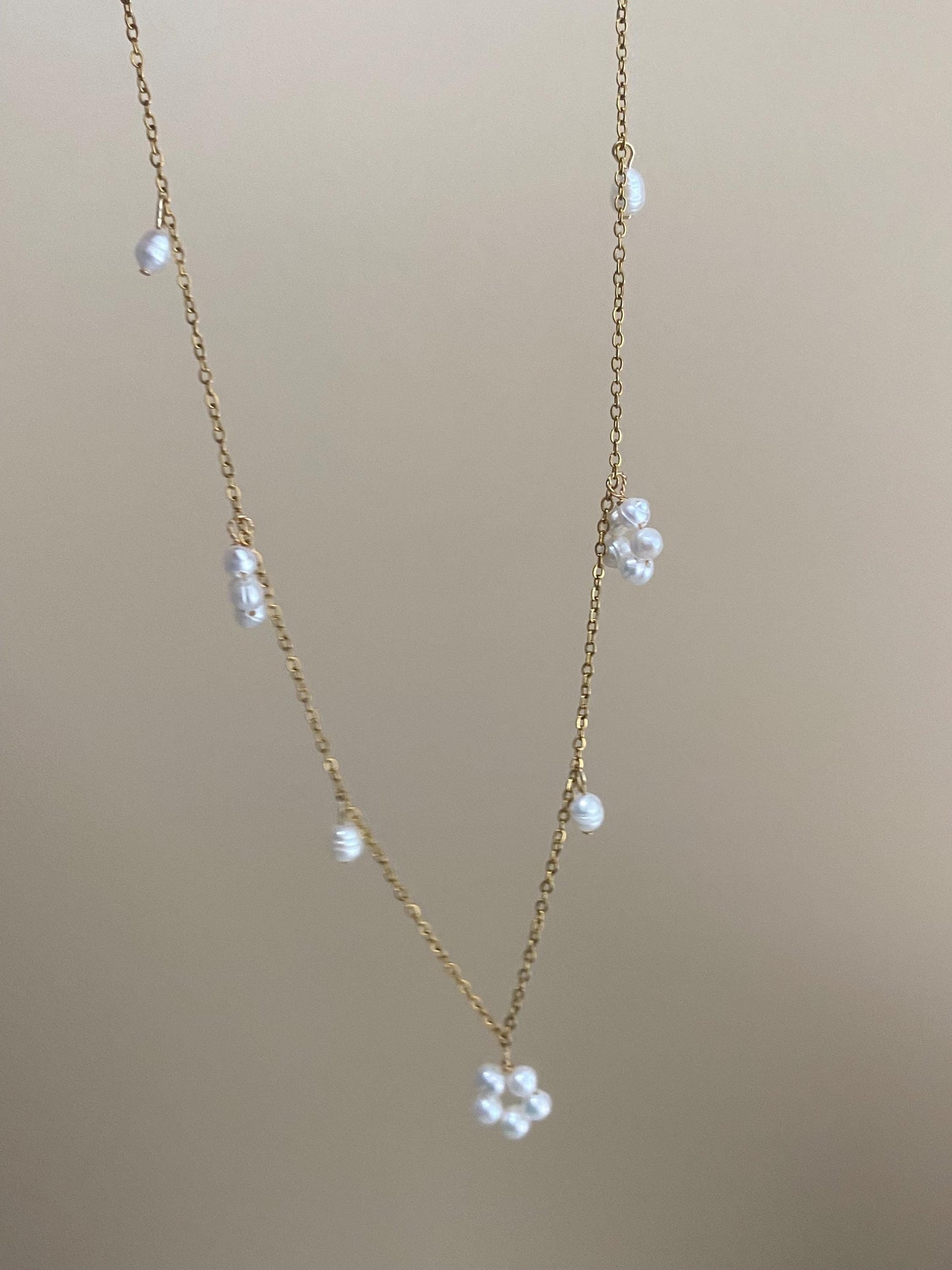 Dainty Freshwater Pearl Cluster Necklace, Gold Filled Minimalist Pearl Choker, Delicate Pearl Drop Necklace, Bridal Jewelry, Wedding Gift