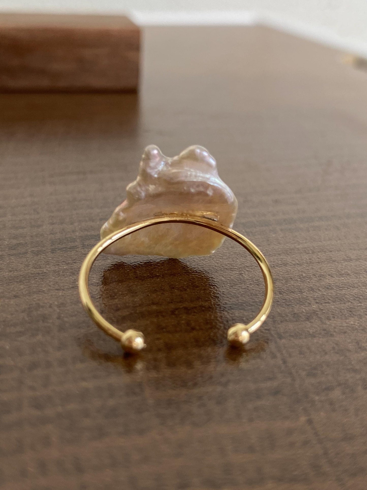 Hand-Painted Cat Pearl Ring