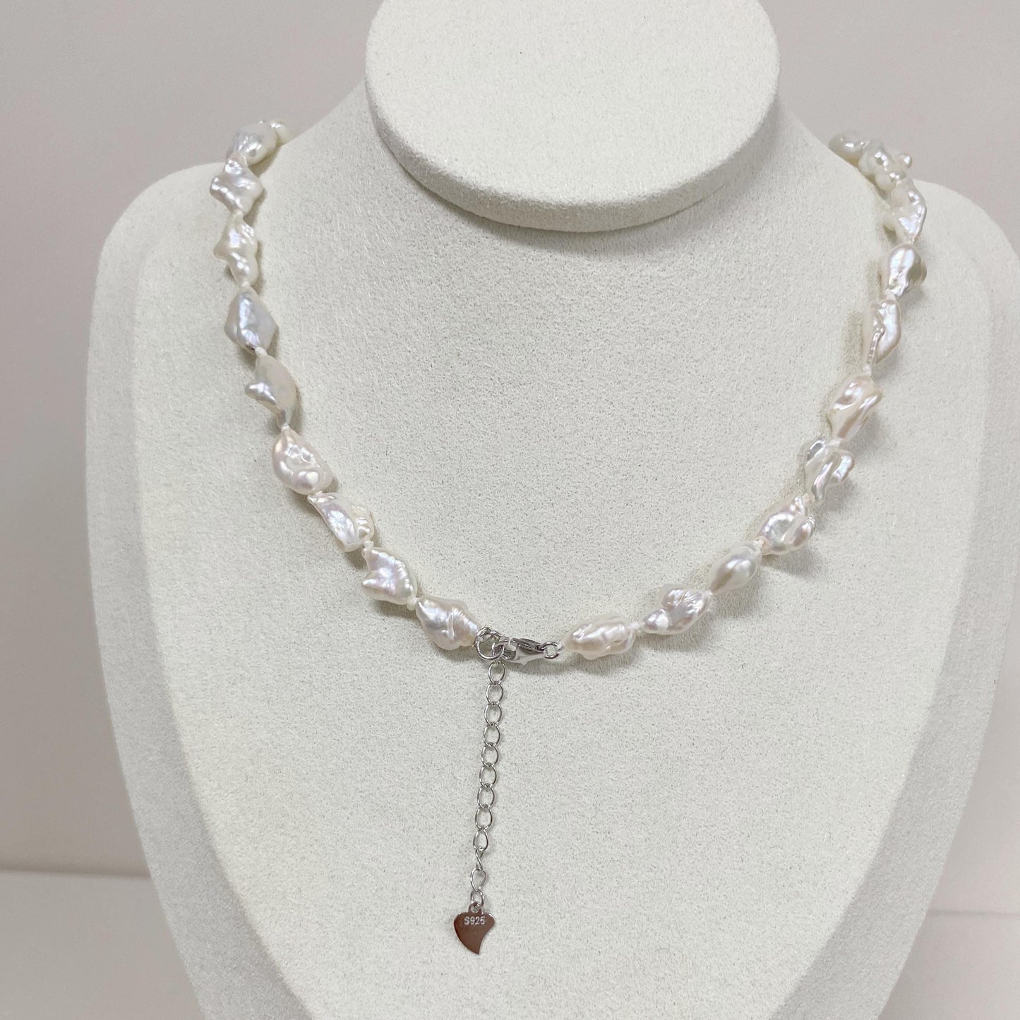 Baroque Pearl Choker Necklace