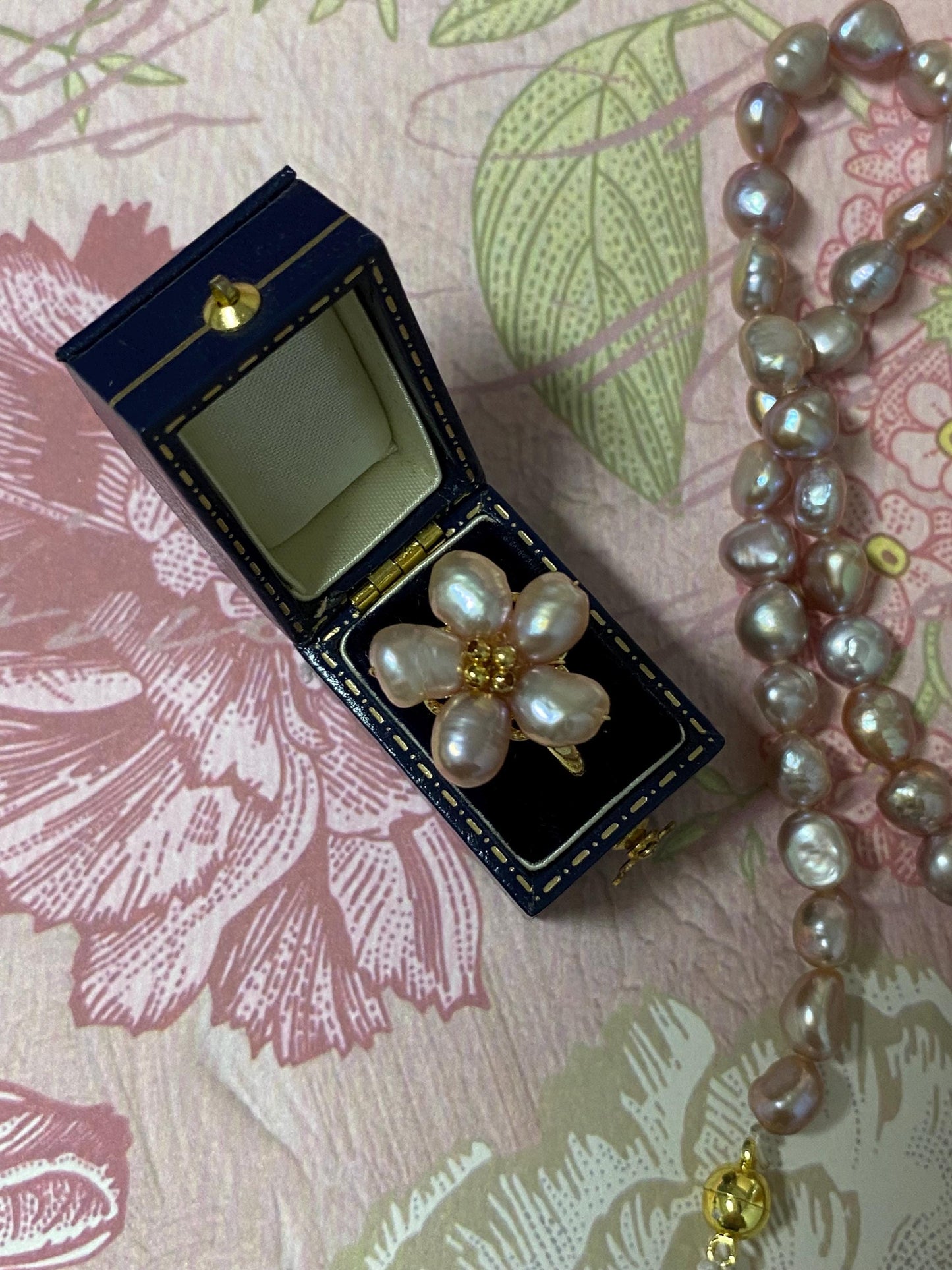 Lavender Pearl Flower Ring