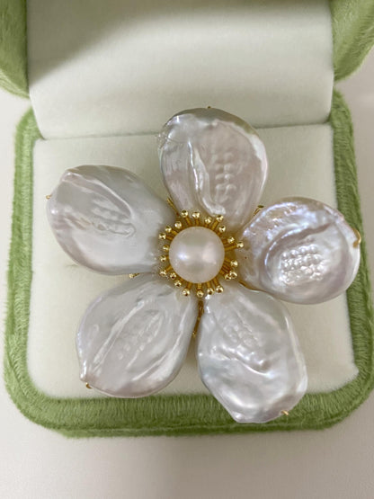 Baroque Pearl Flower Brooch Gold Plated