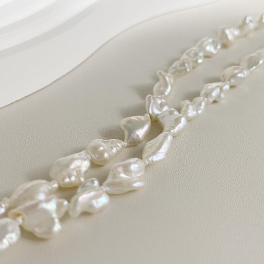 Baroque Pearl Choker Necklace