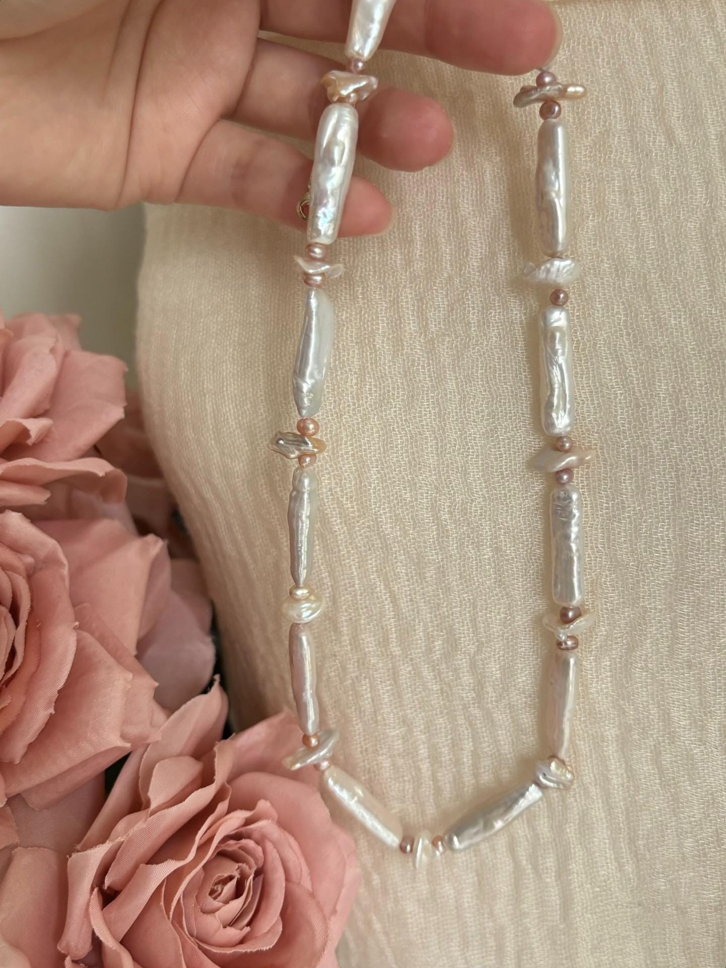 White Stick Pearl Choker Necklace