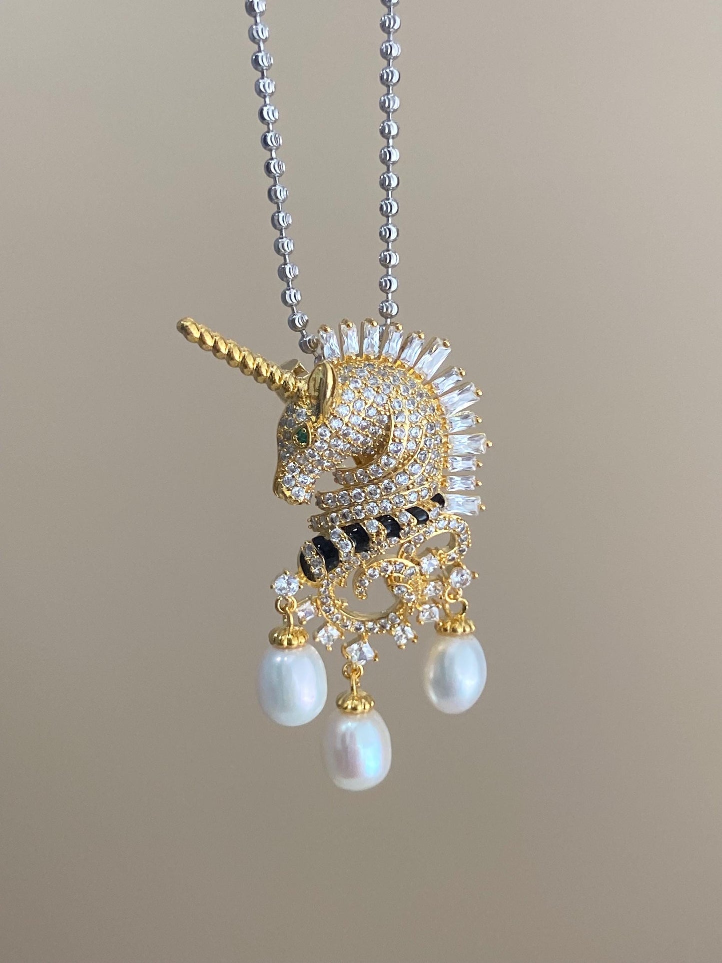 Unicorn Pearl Drop Brooch & Pendant 2-in-1