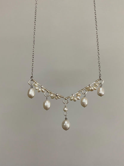 Freshwater Pearl Cluster Pendant Necklace, Baroque Teardrop Pearl Pendant, Dainty Handmade Pearl Jewelry, Minimalist Bridal Necklace