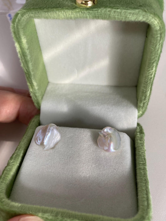 10-11mm Baroque Pearl Stud Earrings|Dainty Freshwater Keshi Pearl | Bridal Earrings | Large Pearls |