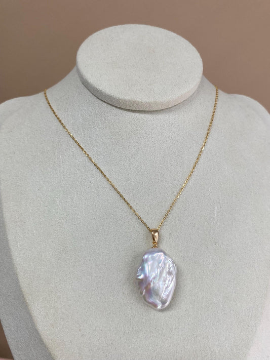 Petal Baroque Pearl Pendant