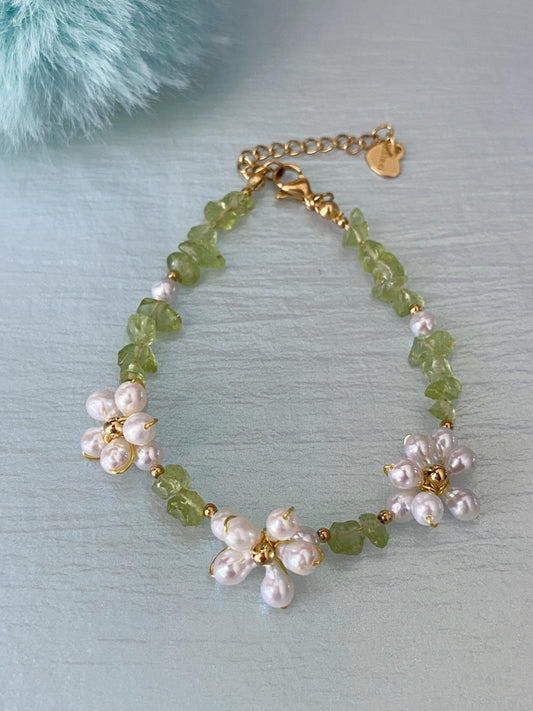 Spring Flower Pearl & Peridot Bracelet