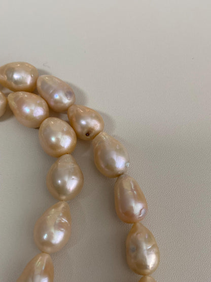 Baroque Pearl Pendant Necklace