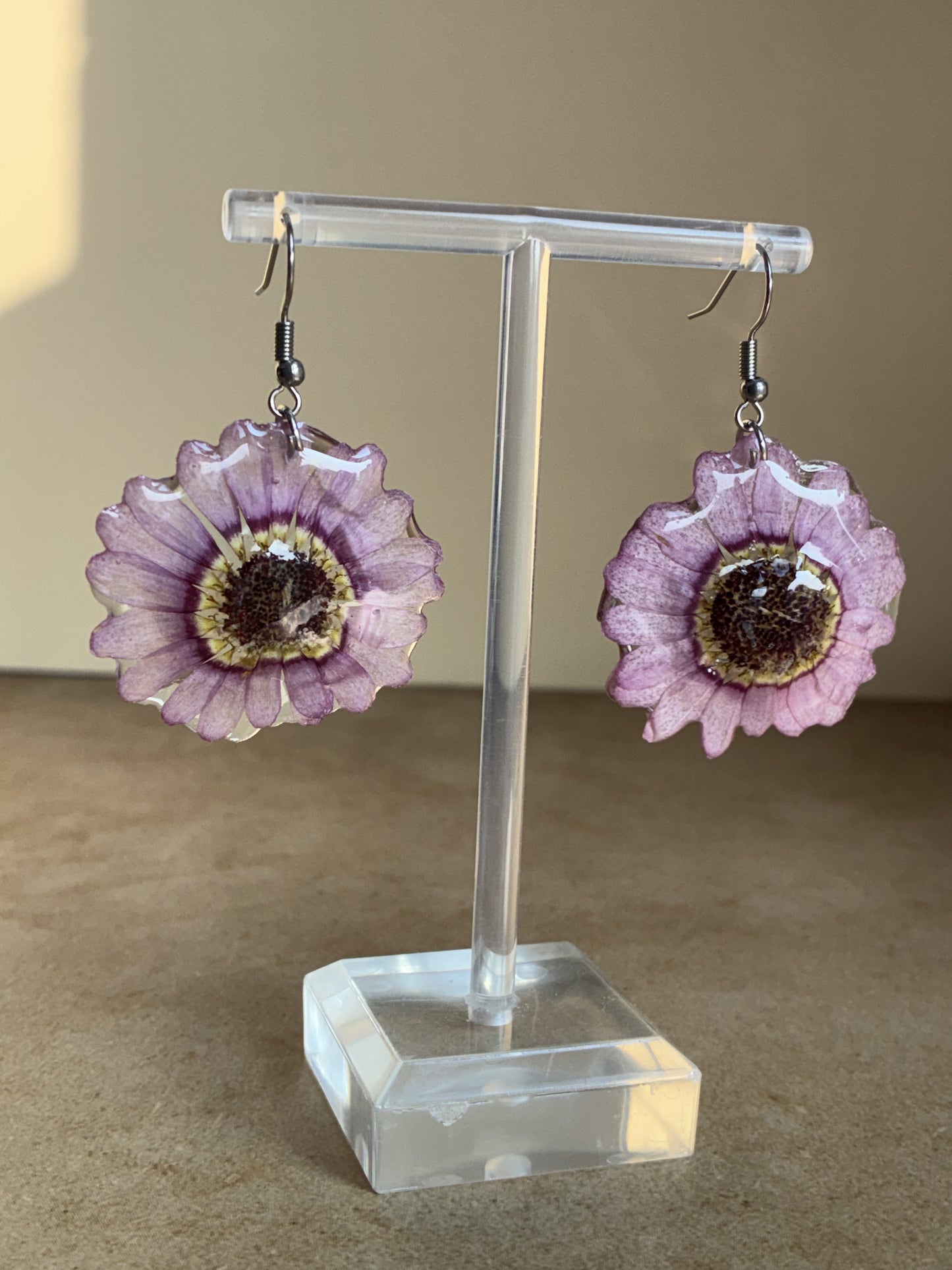 Lavender Daisy Earrings