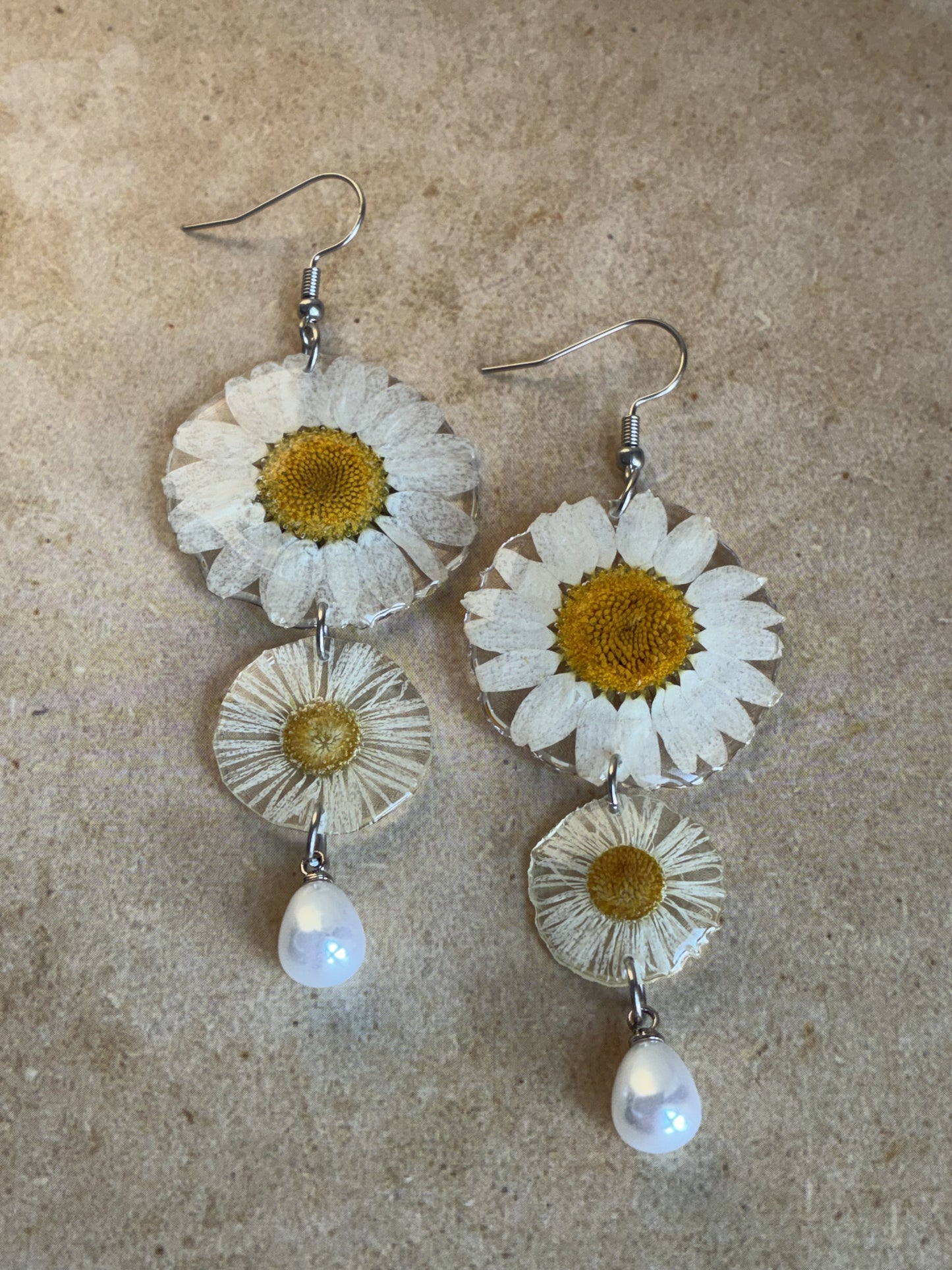 White Daisy Pearl Earrings