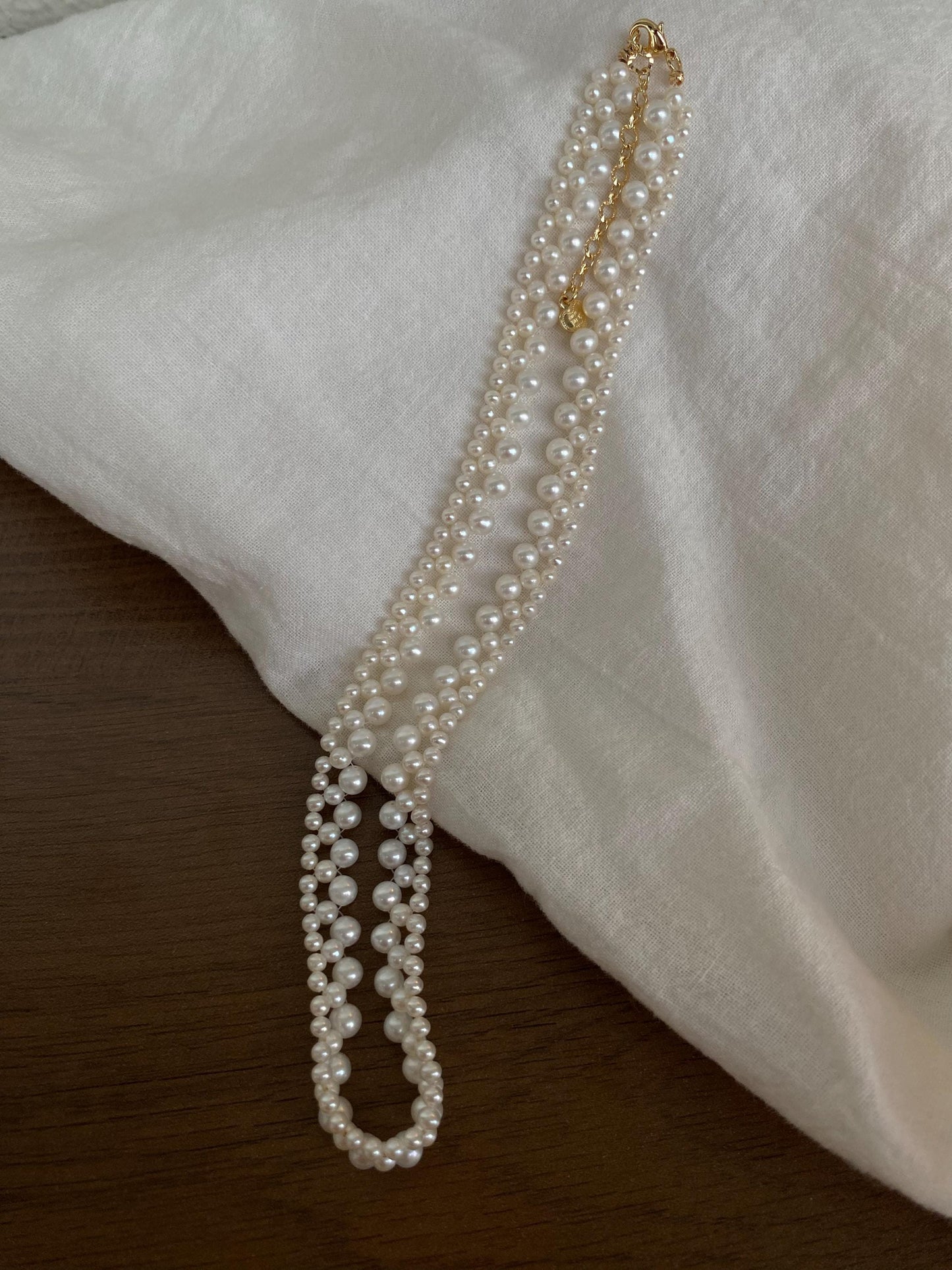 Classic Curve Freshwater Pearl Necklace