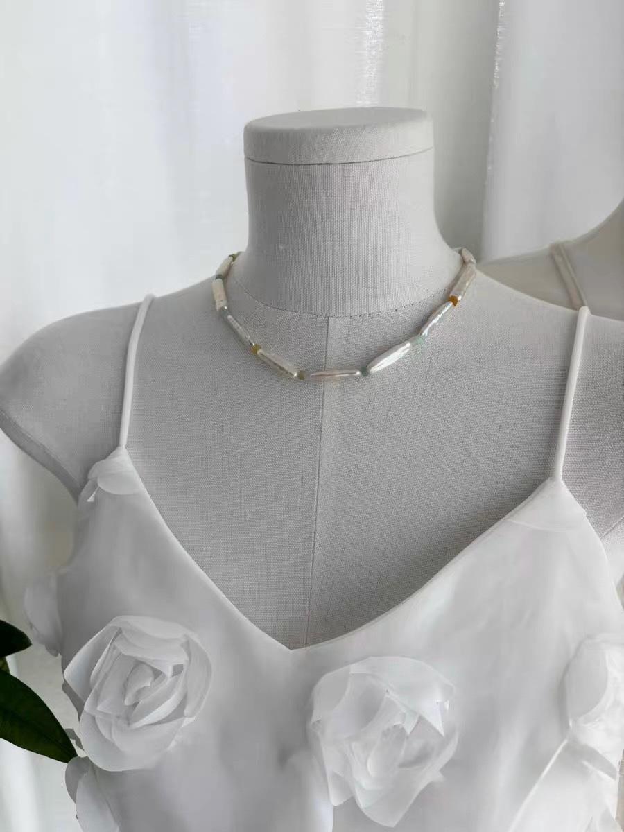 Freshwater Stick Pearl Necklace with Natural Jade Accents, Baroque Long Pearl Choker for Women, Boho Wedding Pearl Jewelry, Gift for Her