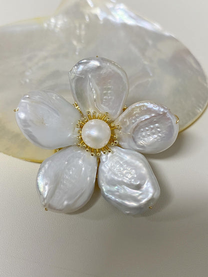 Baroque Pearl Flower Brooch Gold Plated