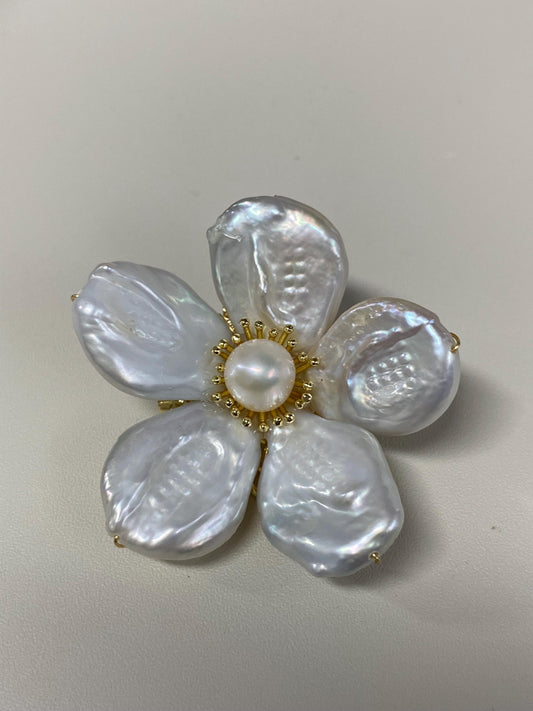 Baroque Pearl Flower Brooch Gold Plated