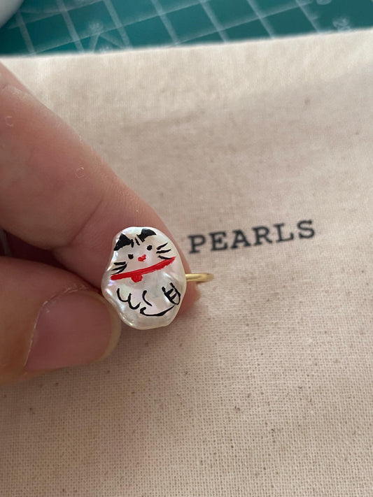 Hand-Painted Cat Pearl Ring