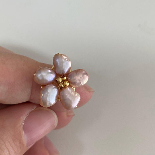 Lavender Pearl Flower Ring