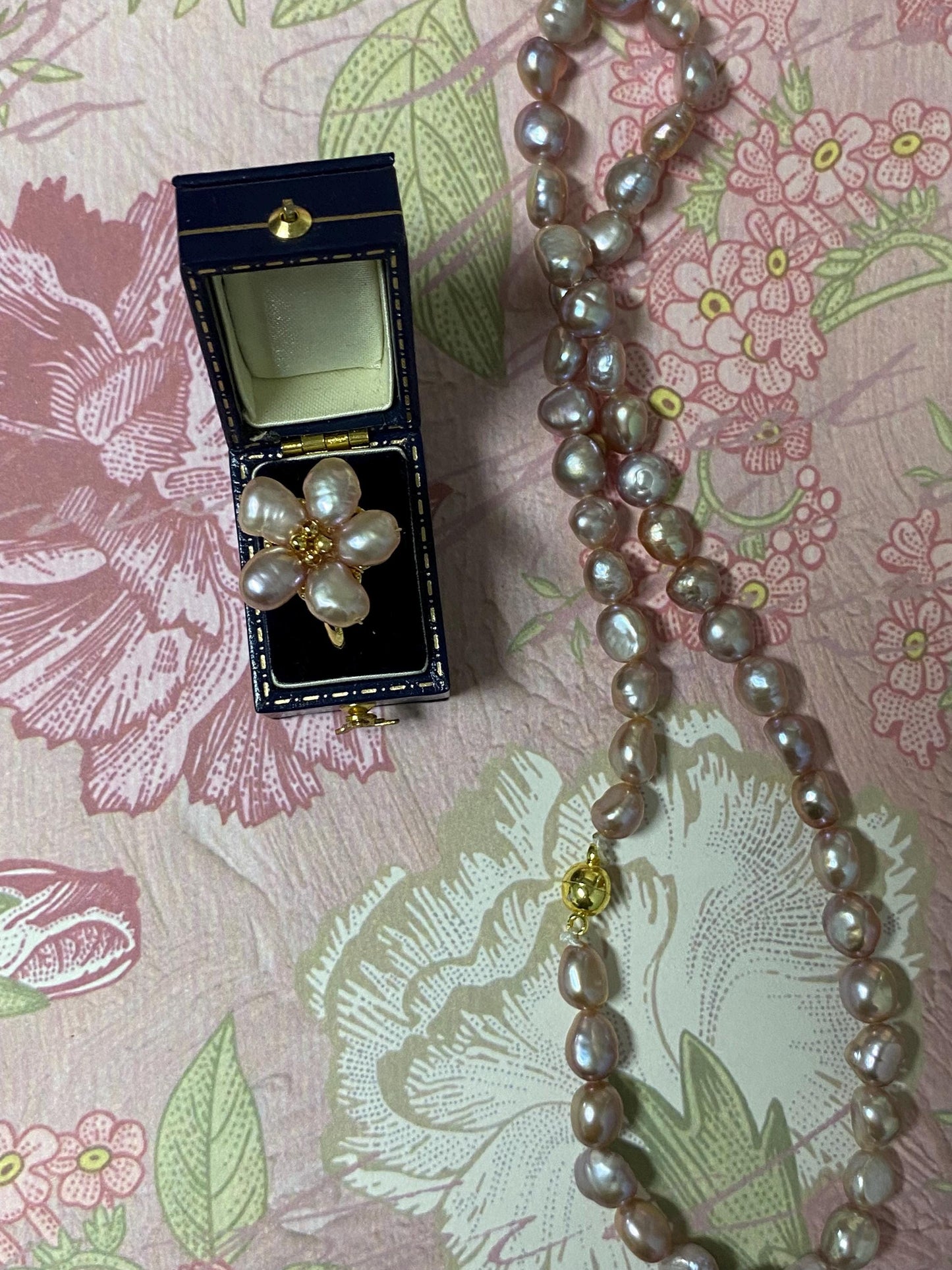 Lavender Pearl Flower Ring