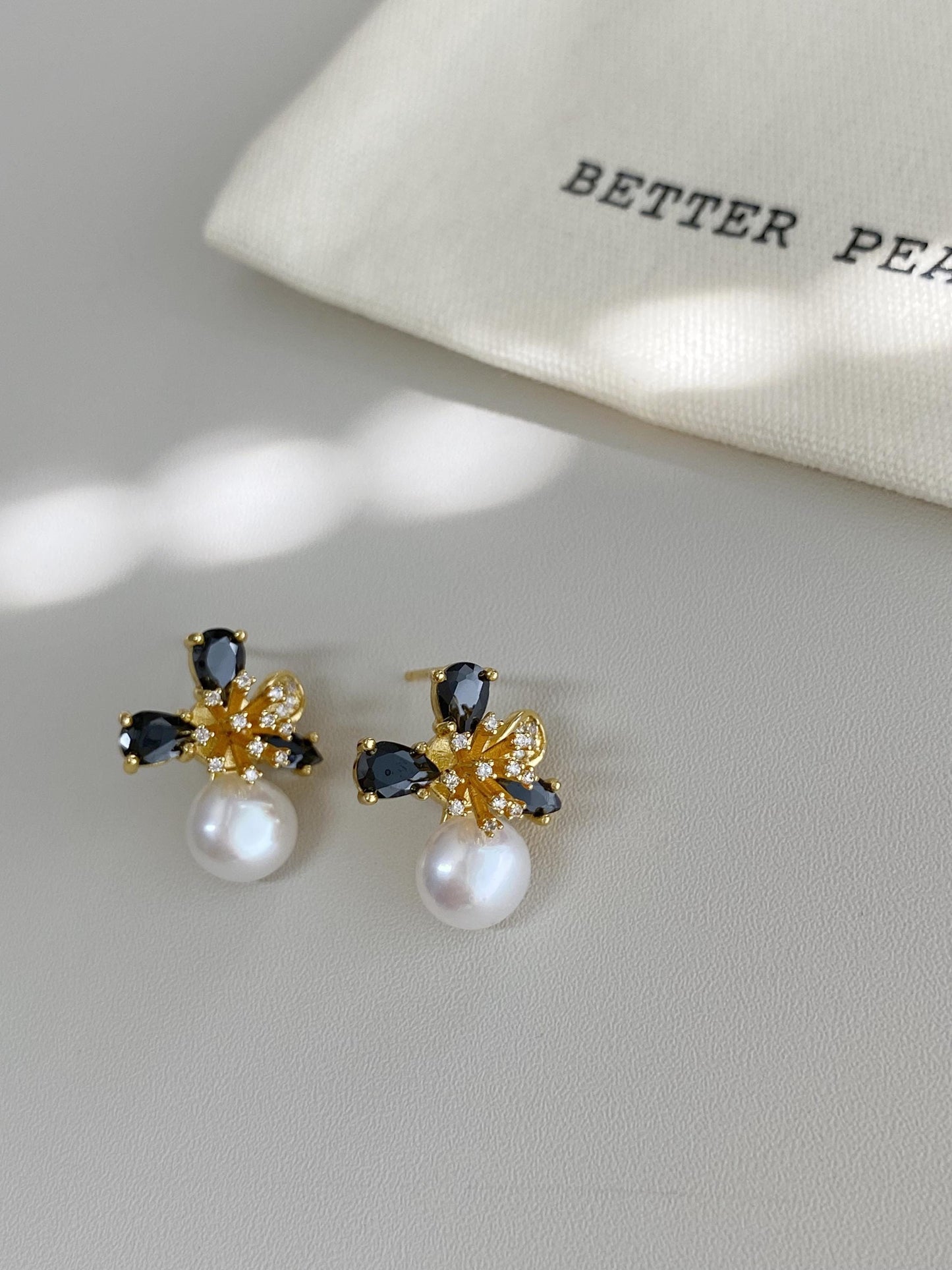 Black Crystal & Pearl Jewelry Set