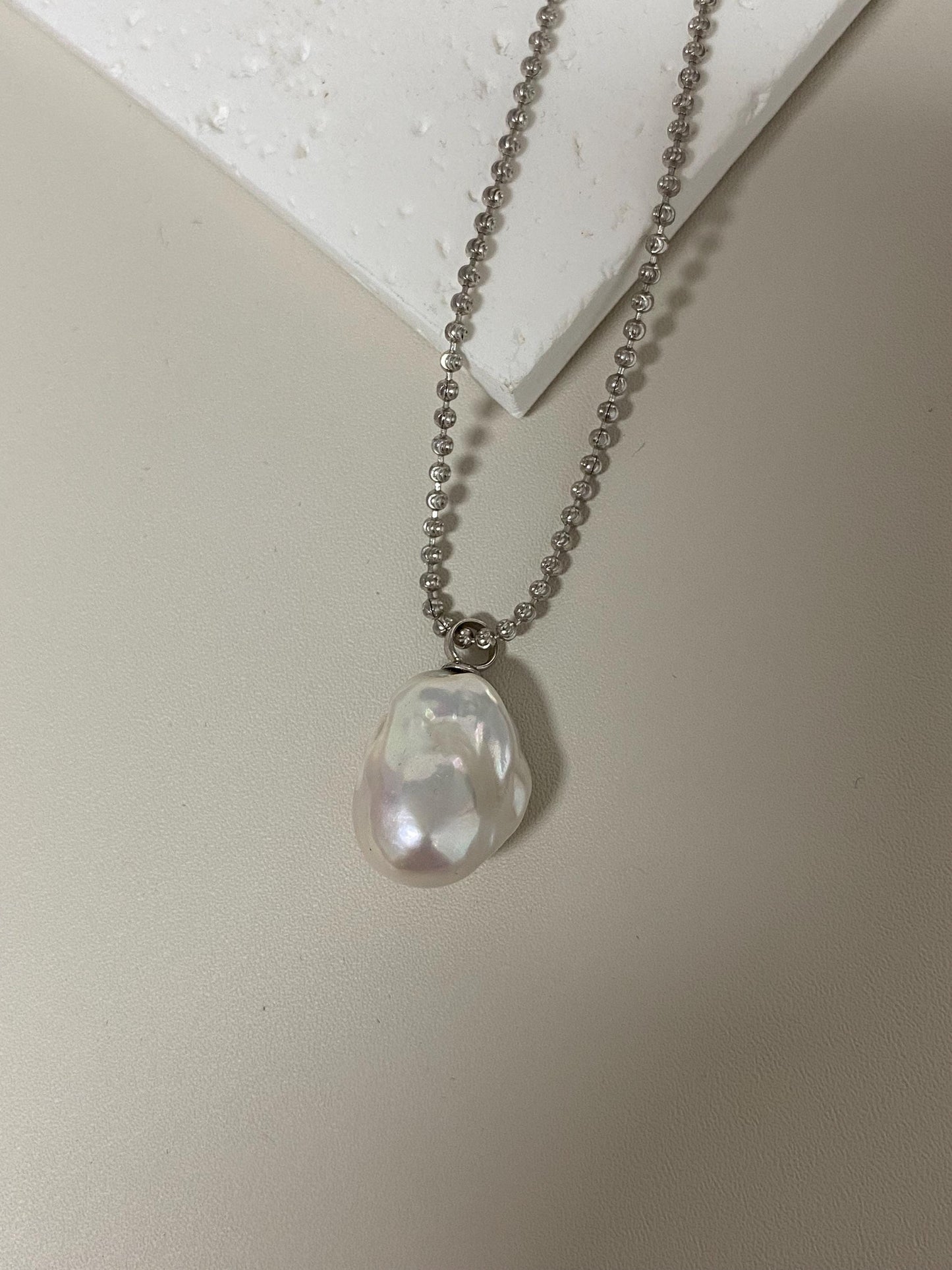 Baroque Freshwater Pearl Pendant Necklace