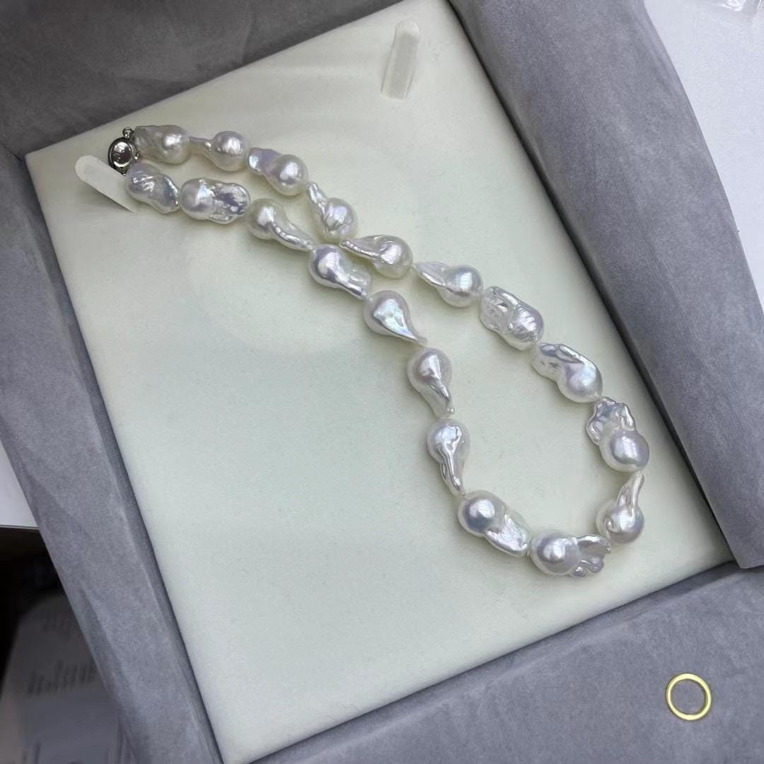 Large Baroque Pearl Choker Necklace