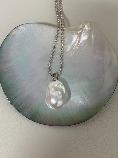 Baroque Freshwater Pearl Pendant Necklace